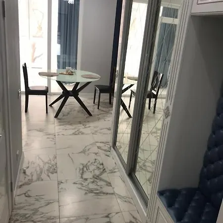Люкс Апартаменты На Назарбаева Uralsk Exterior photo