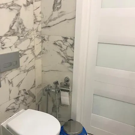 Люкс Апартаменты На Назарбаева Uralsk Exterior photo